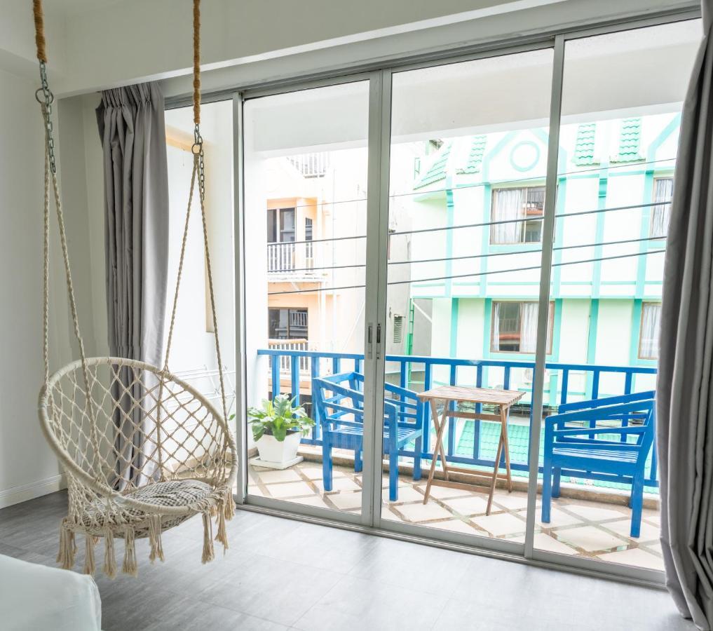 Meow Cafe & Hotel Patong Eksteriør billede
